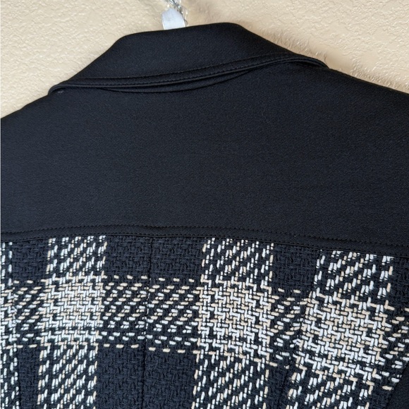 White House Black Market Black and White Plaid Blazer Textured Career Workwear - Picture 3 of 16
